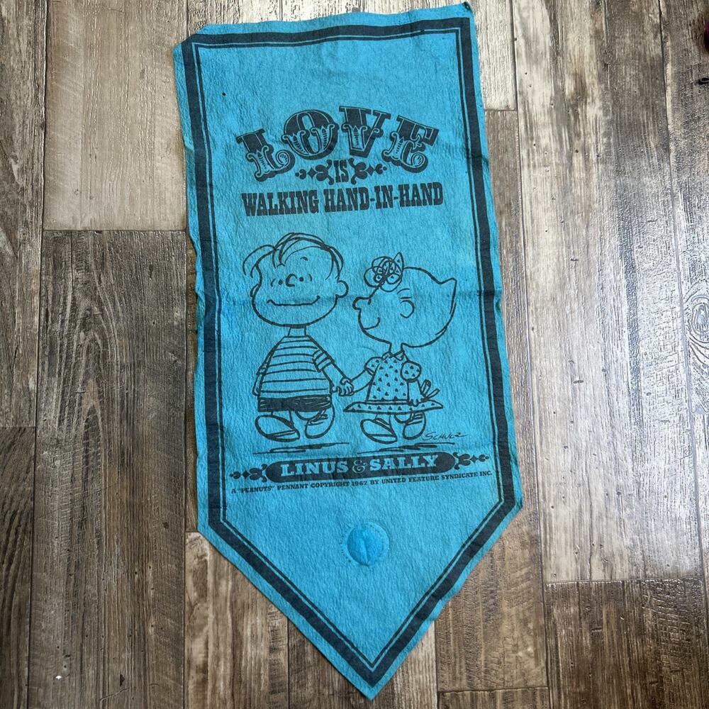 VTG 1967 Peanuts Schulz Felt Banner Linus & Sally Collector Copyright & Dated